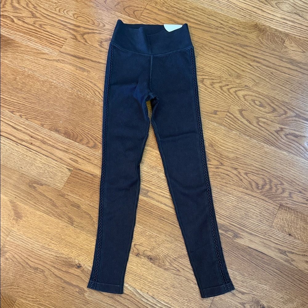 OFFLINE Aerie Hi-Rise Ribbed Leggings Black Small NWT Seamless Yoga